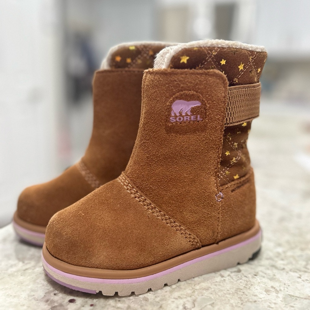 Sorel toddler size 10 boot